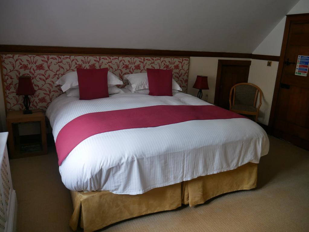 Windermere Motor Boat Racing Club Guest House โบว์เนส ออน วินเดอเมียร์ ภายนอก รูปภาพ