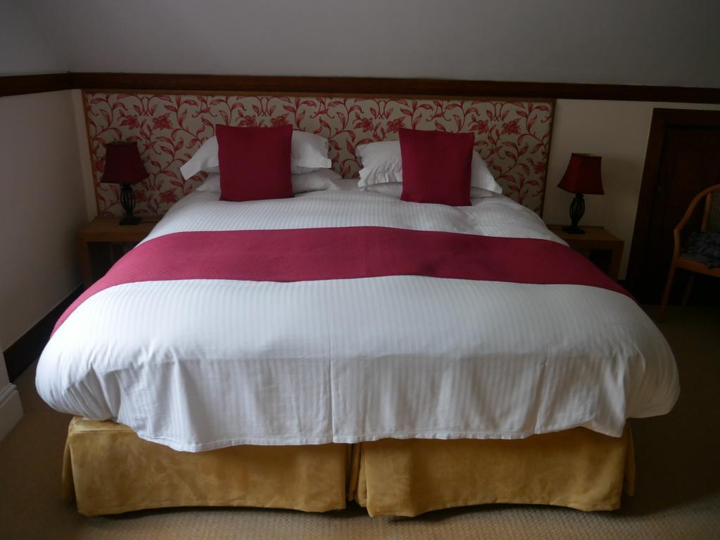 Windermere Motor Boat Racing Club Guest House โบว์เนส ออน วินเดอเมียร์ ภายนอก รูปภาพ