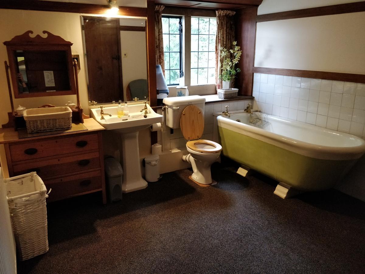 Windermere Motor Boat Racing Club Guest House โบว์เนส ออน วินเดอเมียร์ ภายนอก รูปภาพ